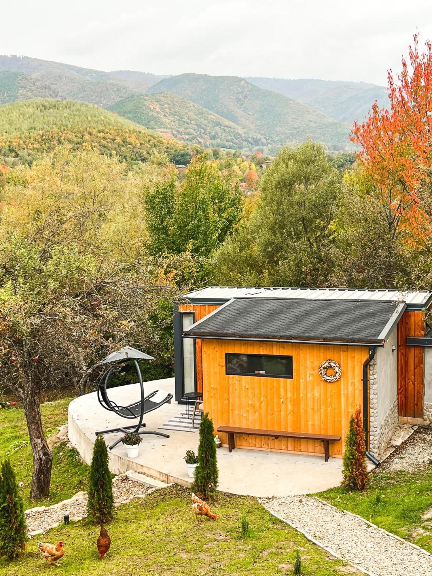 Elysian Fields - The Island Tiny House Bed & Breakfast Sadu ภายนอก รูปภาพ